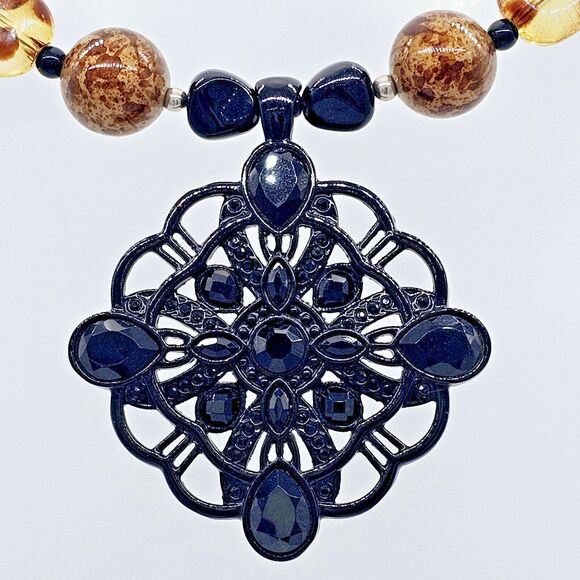 Tropical Boho Necklace Choker Lia Sophia Pendant Jeweled Medallion Adjustable - Picture 3 of 10